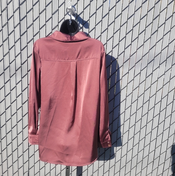 Beautiful Papillon blouse - Picture 3 of 5